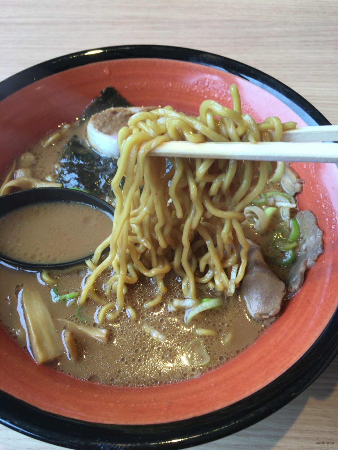 麺や虎鉄はラーメン＆特大ザンギの定食がコスパよし！（清田店） racssblog